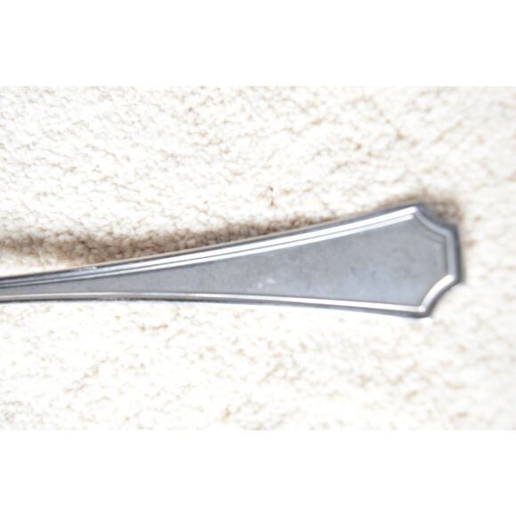Wallace Stainless Arlington Flatware Serving Spoon 9 1/4 inches - Picture 4 of 5